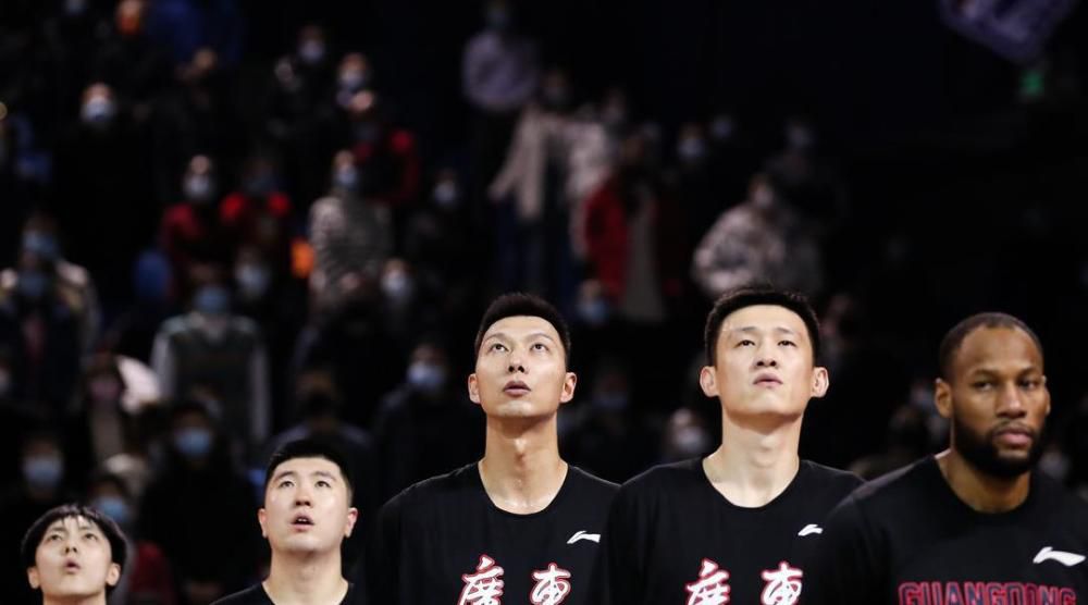 赫拉芬贝赫这样谈道：“我认为英超的每一场比赛都很艰难，周三我们会在客场面对谢菲尔德联队，我们不会低估对手。